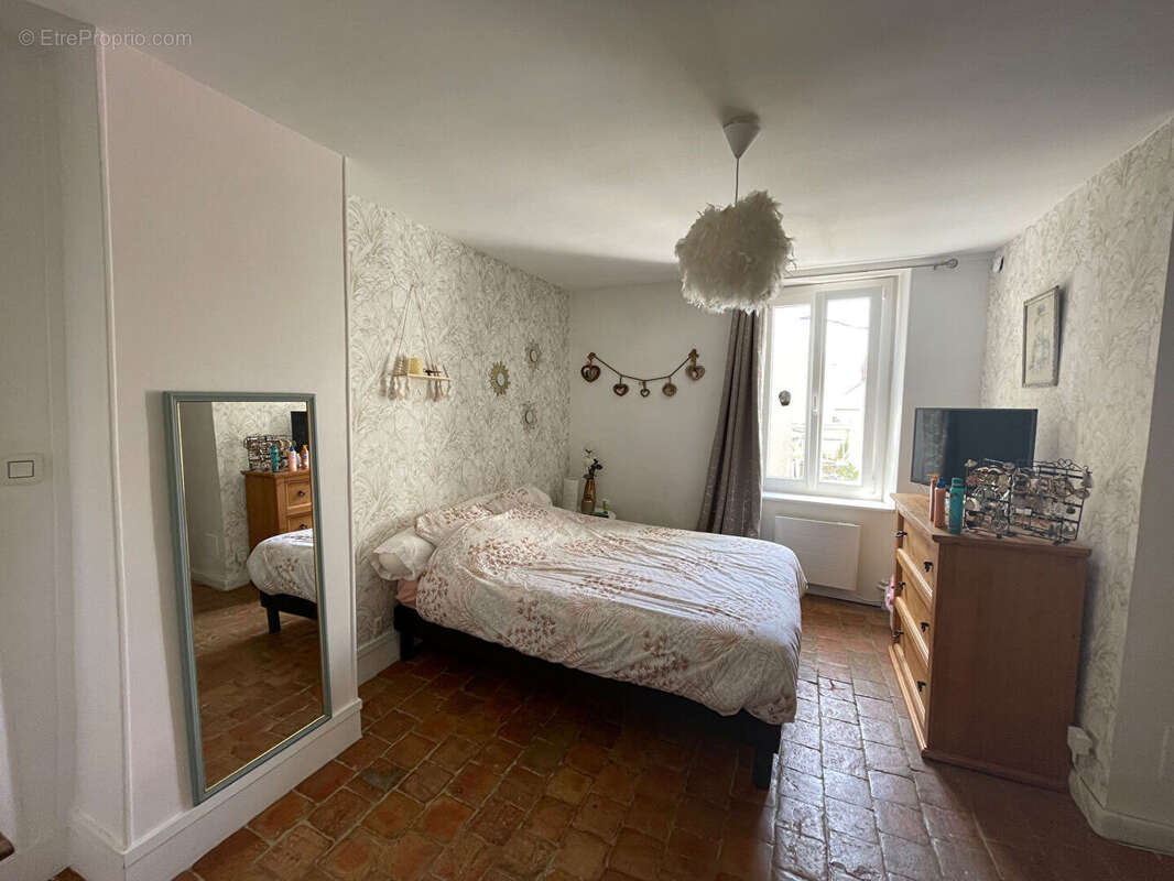 Maison à PUSSAY