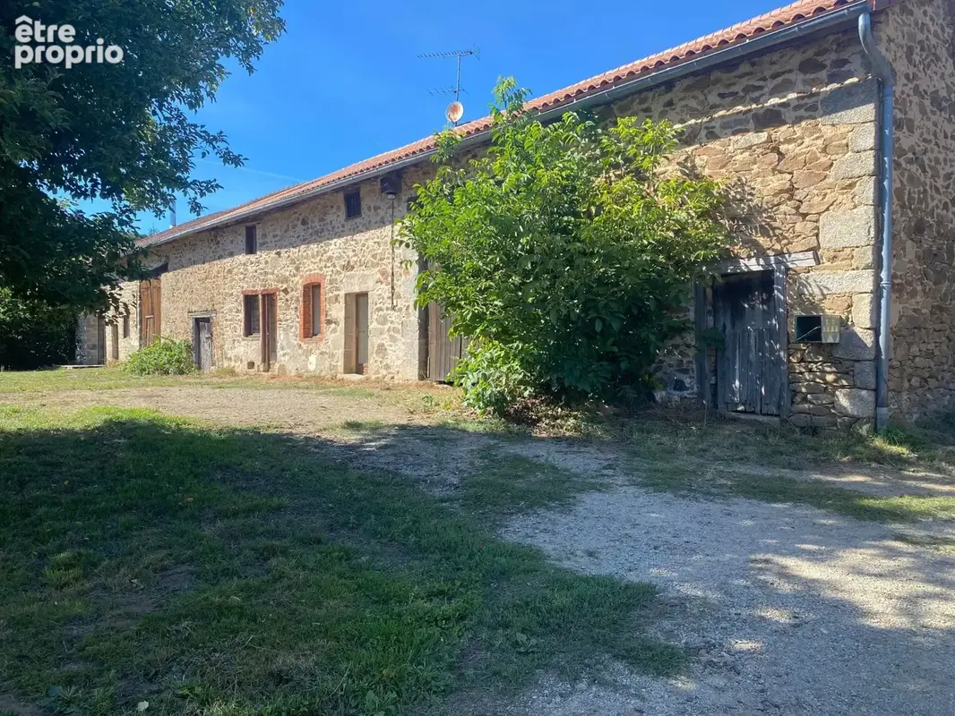 Maison 8 pièces 244 m² à vendre à Bujaleuf (87460) - photo 2