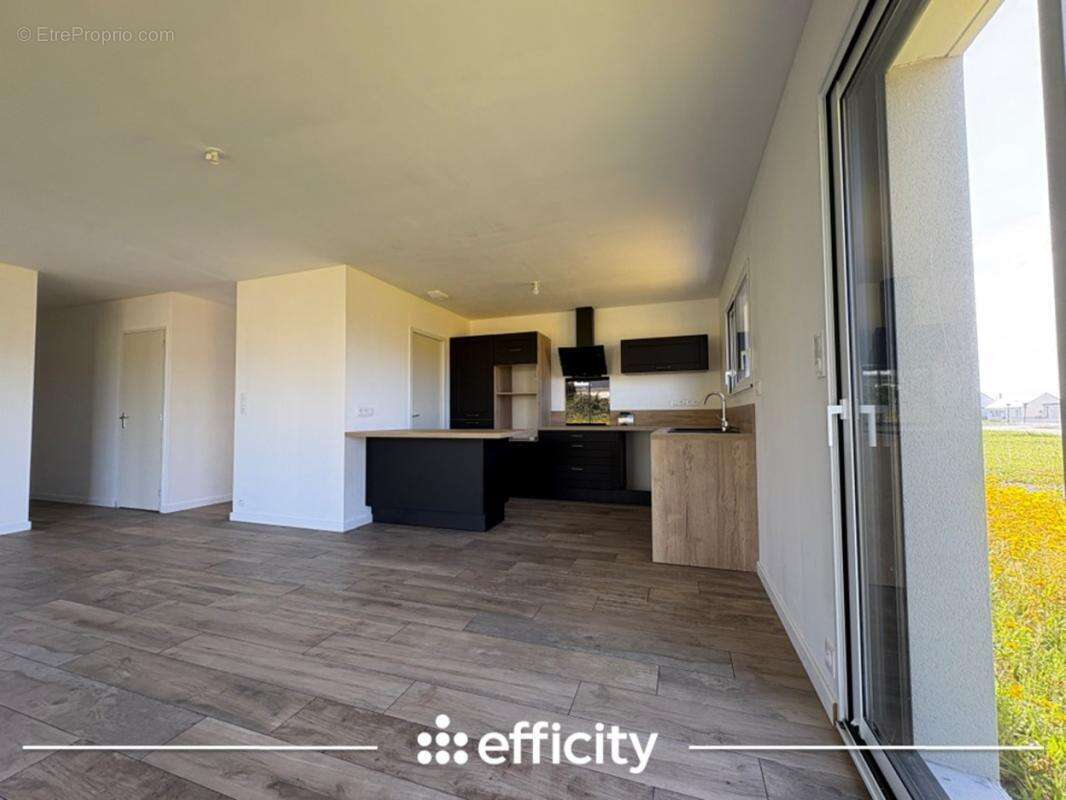 Maison 82 m² à Plobannalec-Lesconil  - photo 2