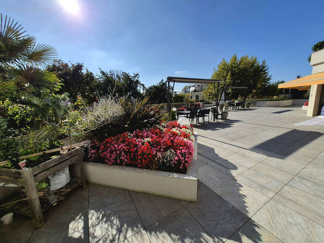 Appartement à NOGENT-SUR-MARNE