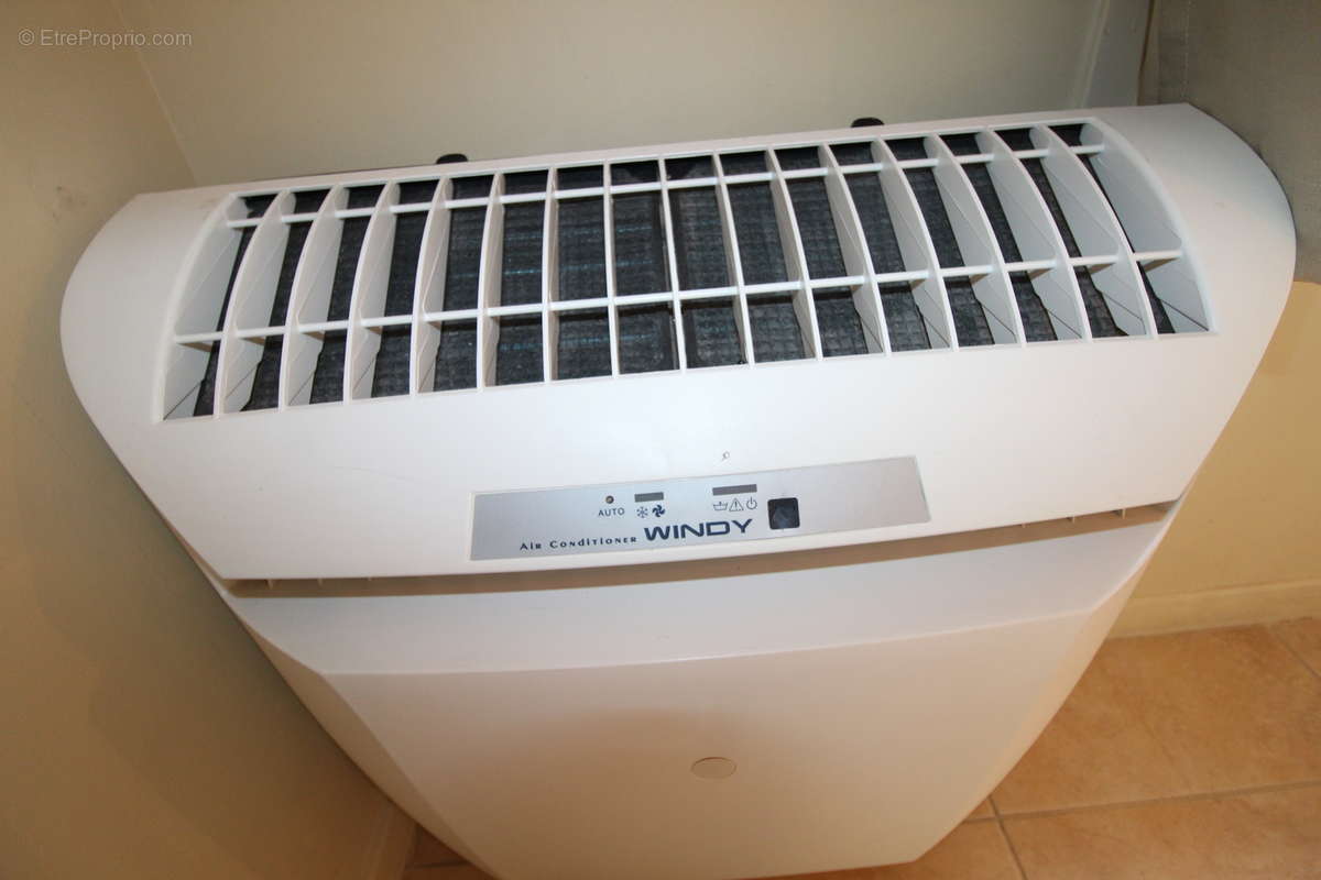 Maison à SAINT-LAURENT-DE-LA-CABRERISSE