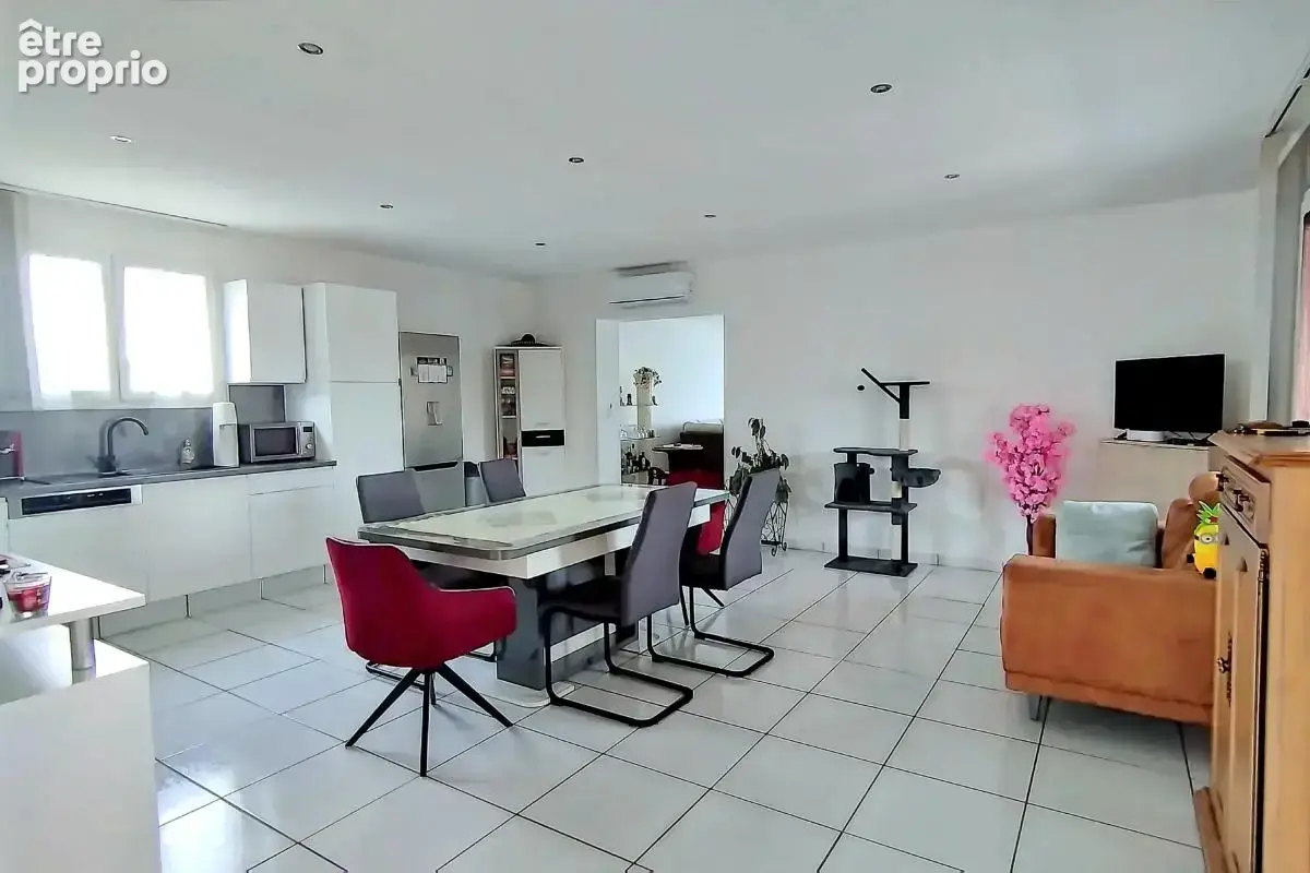 Maison 4 pièces 99 m² à vendre à Randan (63310) - photo 4