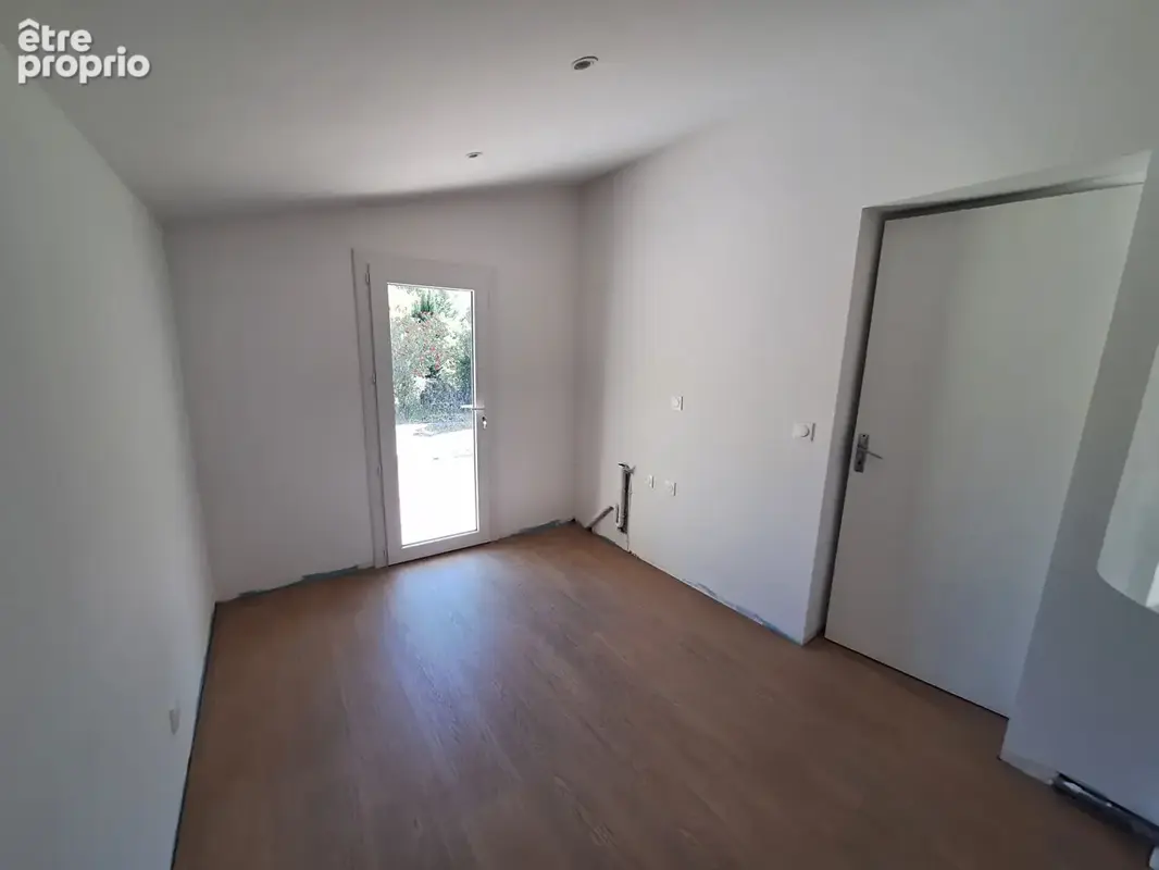 Maison  de plain pied à vendre à Éguilles - photo 5