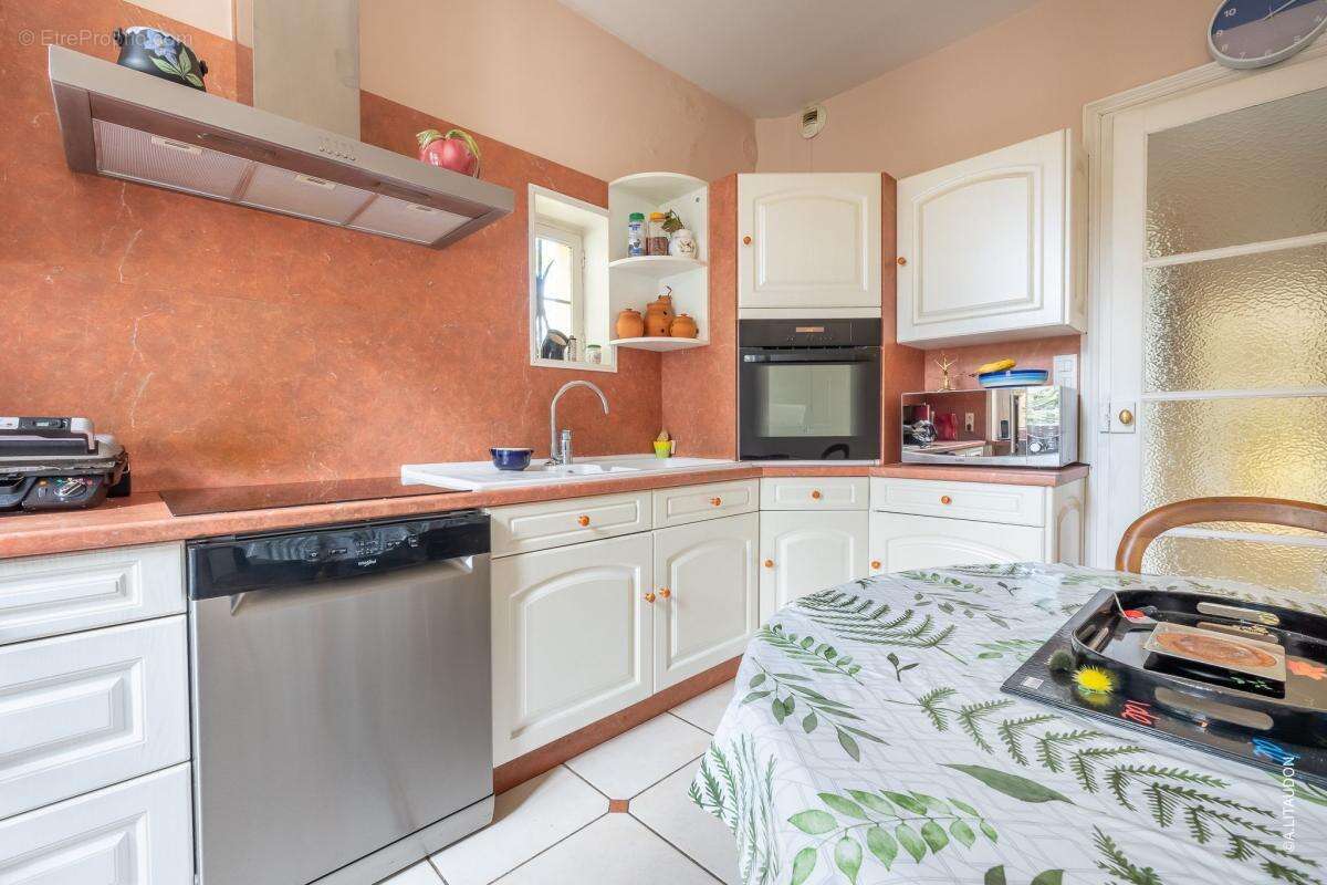 Rare à la vente – Centre de Mâcon - Belle demeure avec terrain constructible - photo 8