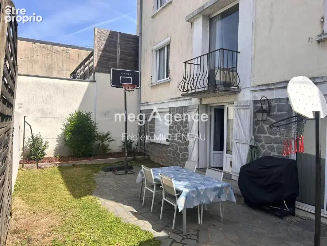 Maison Cholet quartier des Halles - 8 pièces - 196m² - photo 9