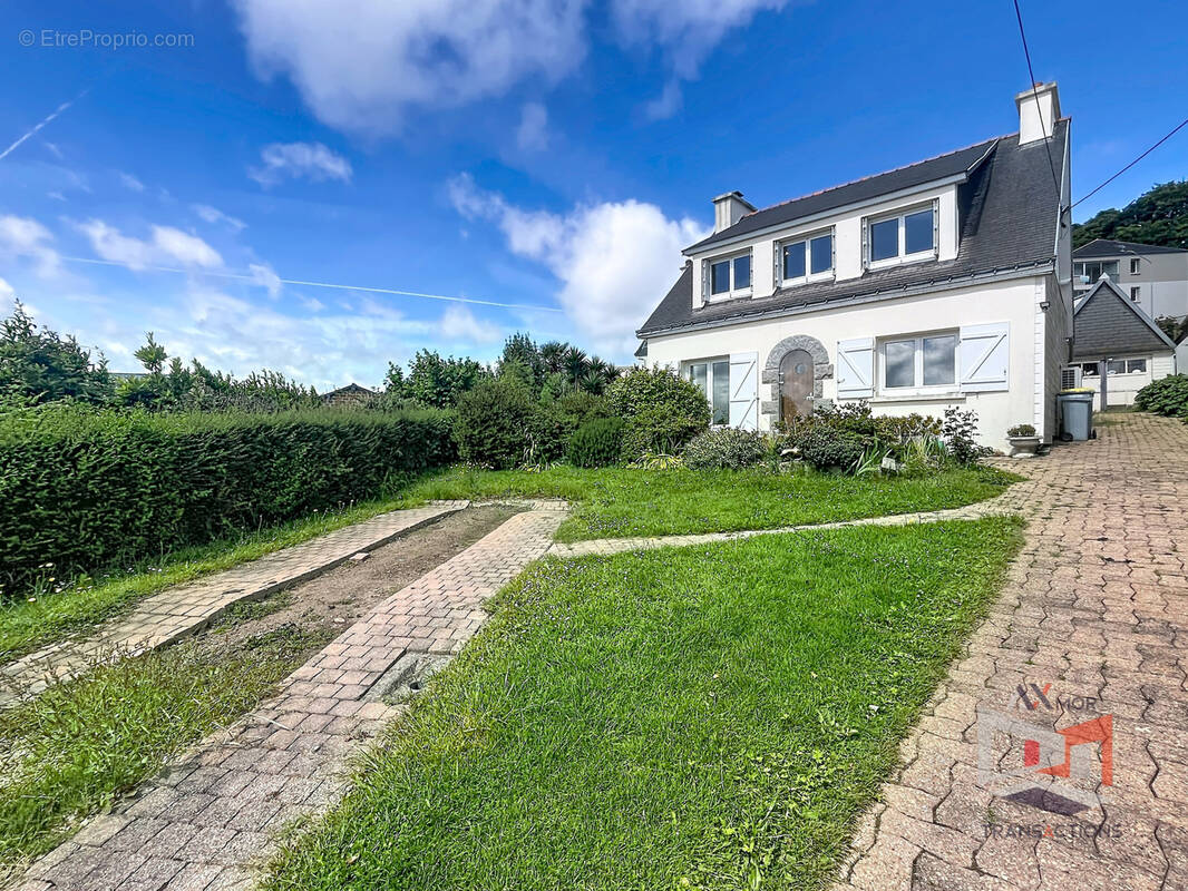 Photo Maison à Perros-Guirec au prix de 398 000€
