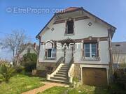 Photo 1 - Maison à VIERZON