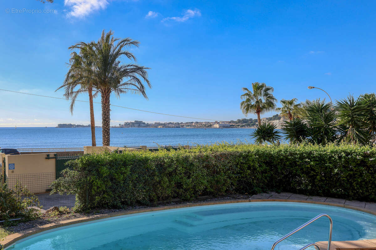 Appartement à SANARY-SUR-MER