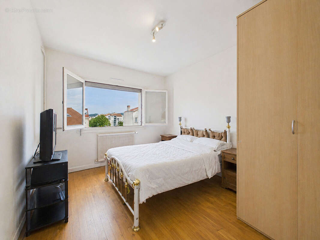 Appartement à ROMANS-SUR-ISERE