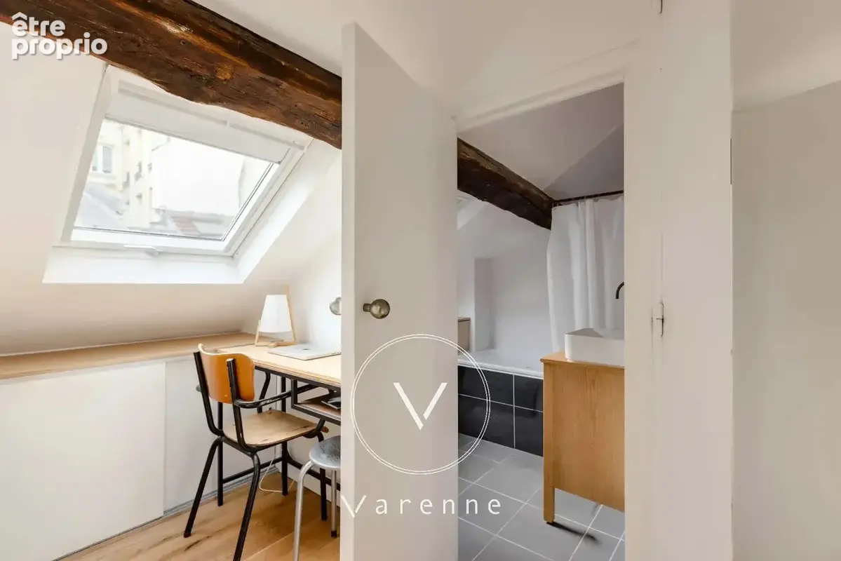 Paris 6 - Place Saint Sulpice - Dernier Etage - Esprit Loft - 41 m² - photo 8
