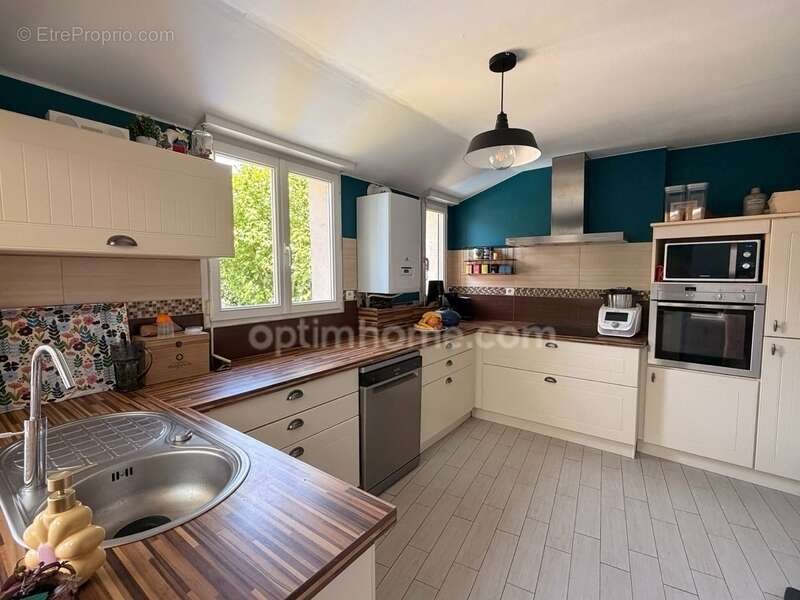 Maison à vendre 6 pièces MORTAGNE SUR SEVRE (85) - photo 2