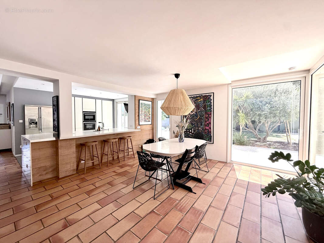 LA GRANDE MOTTE maison contemporaine avec piscine - photo 8
