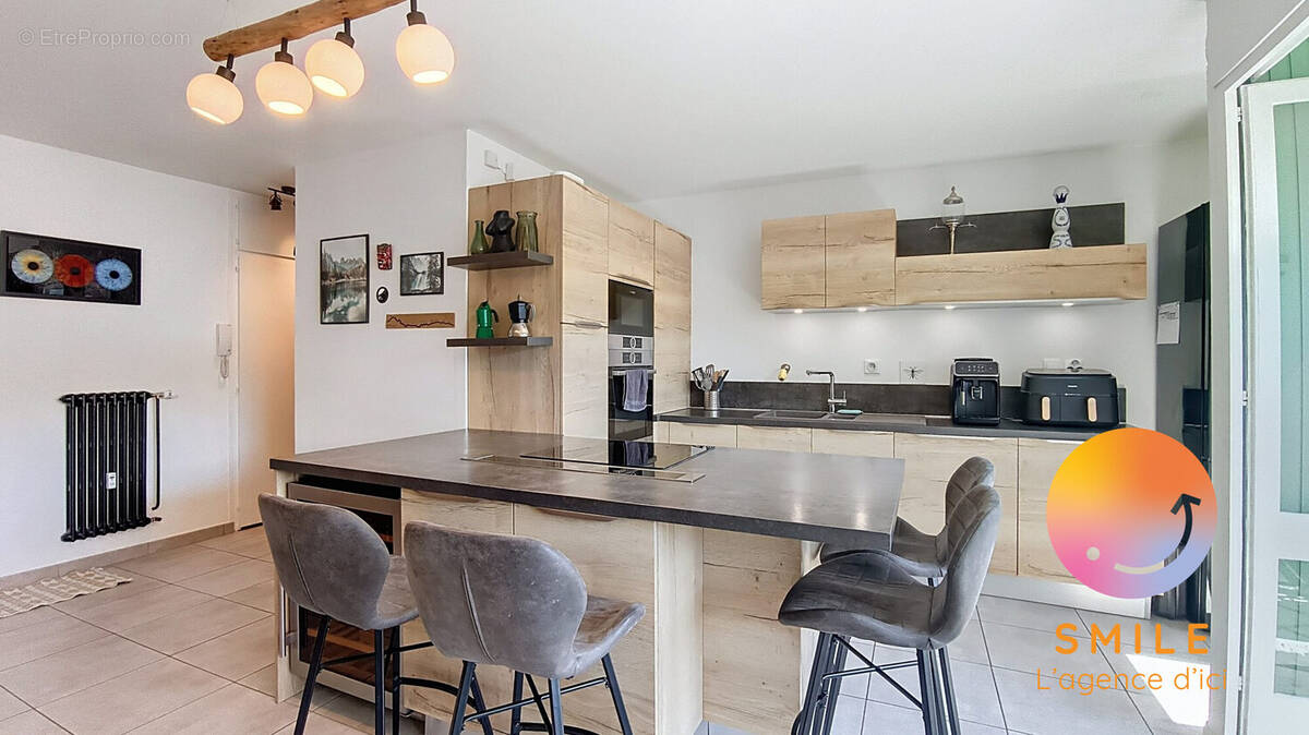 Appartement à LA ROCHE-SUR-FORON