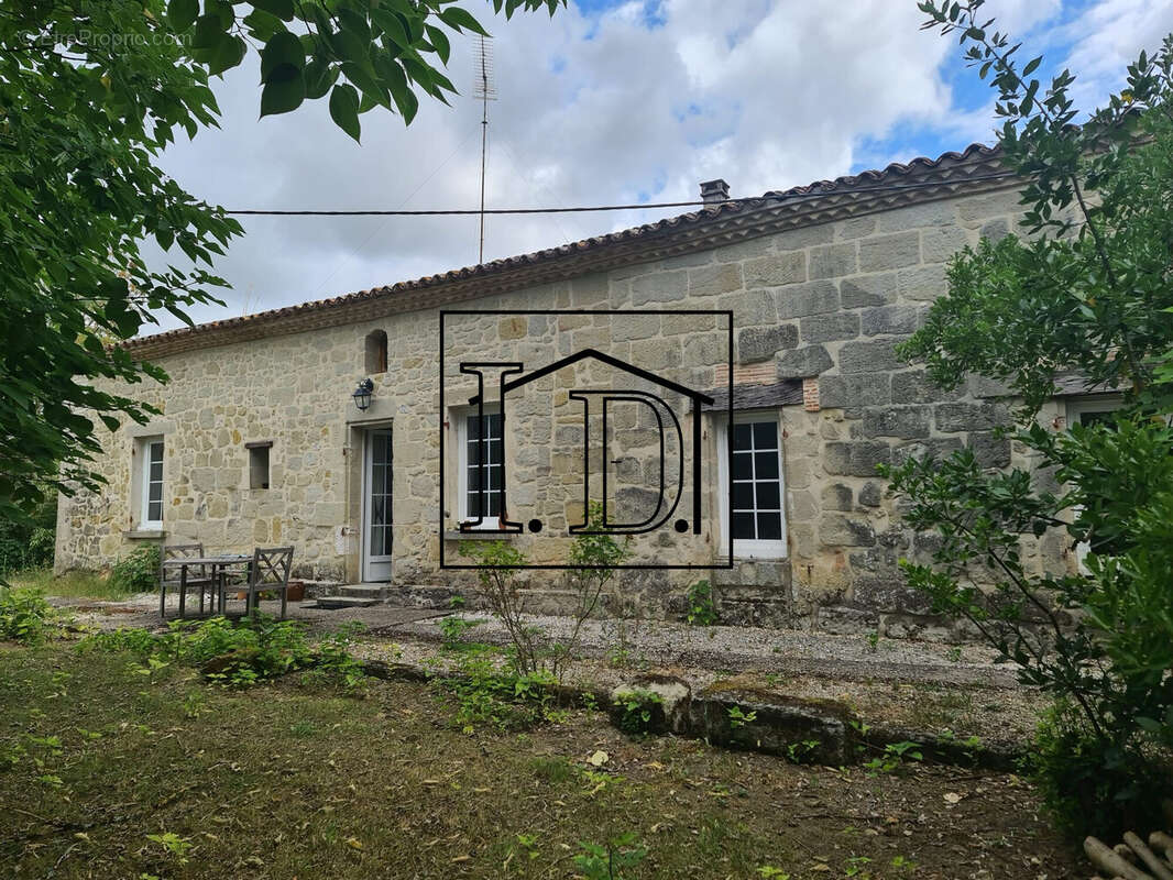 Façade avant MAISON Principale - Maison à SAINT-COLOMB-DE-LAUZUN