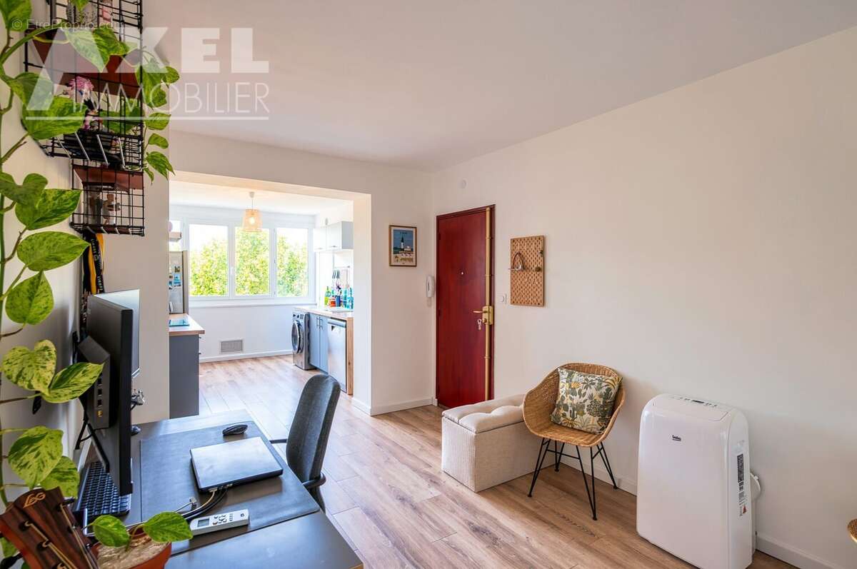 Appartement à FONTENAY-LE-FLEURY