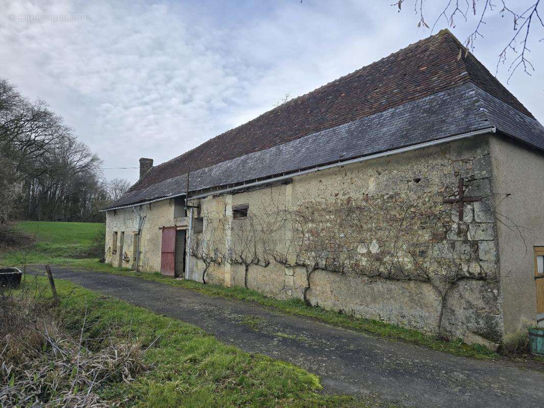 Maison à SAINT-PIERRE-DE-CHEVILLE