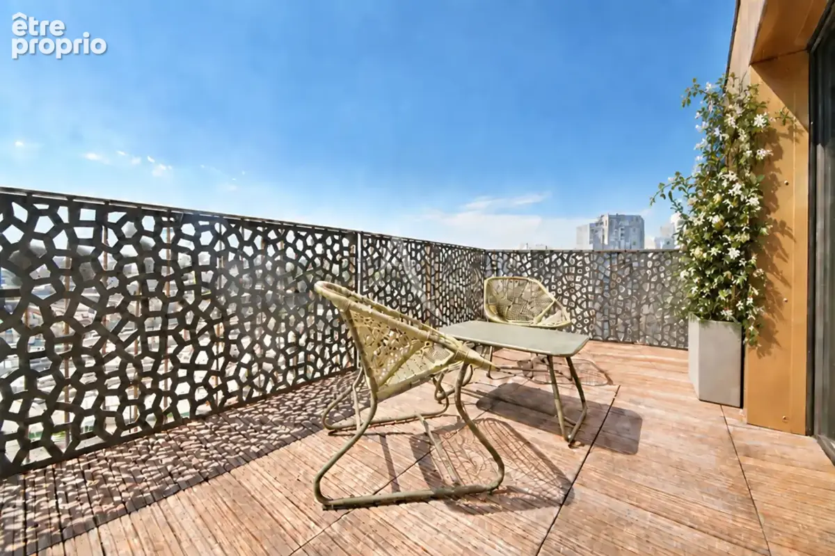 BNF  - 5 pièces avec loggia et terrasse - photo 3