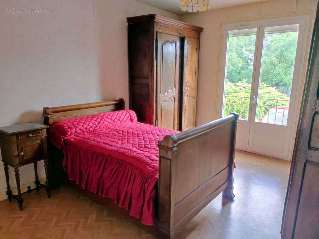 Au centre de Paray le Monial, appartement F3 de 69 m2 - photo 6