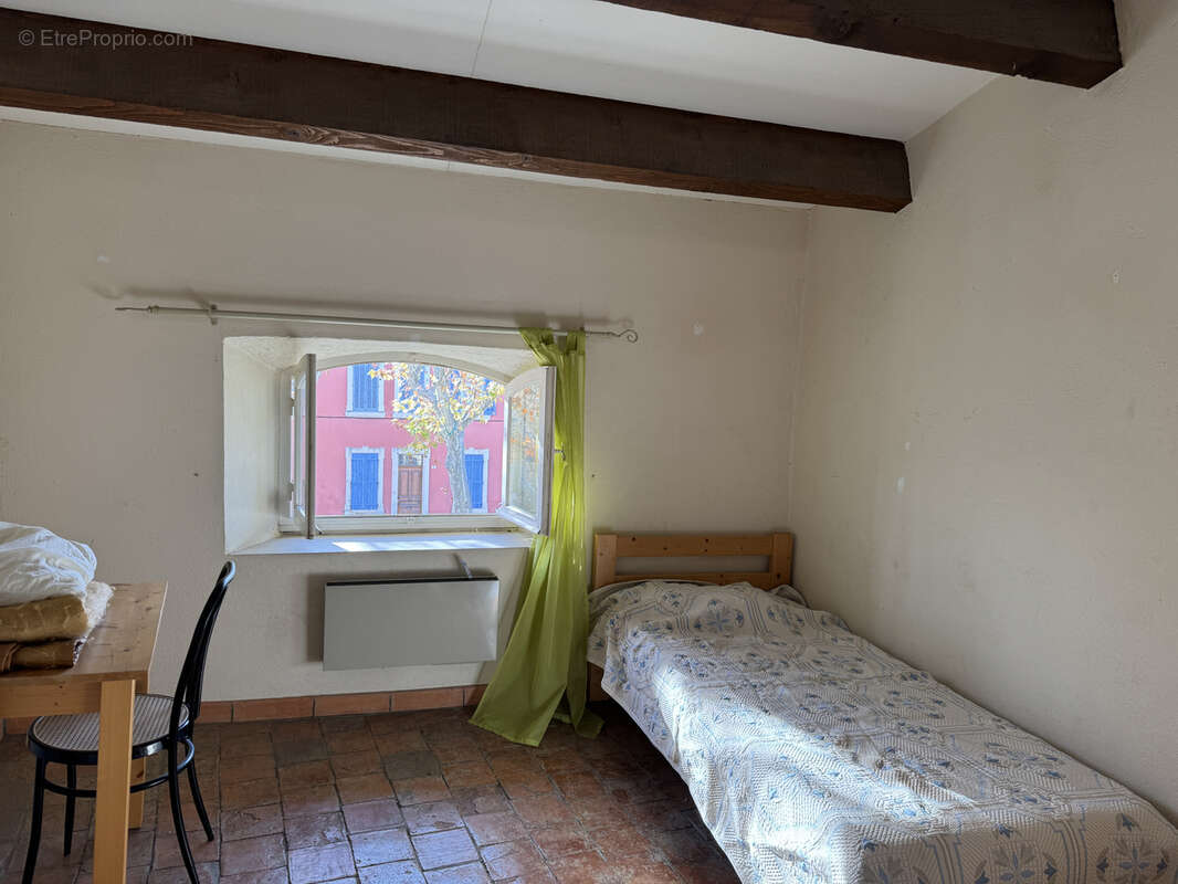 Maison à LA ROQUE-D'ANTHERON