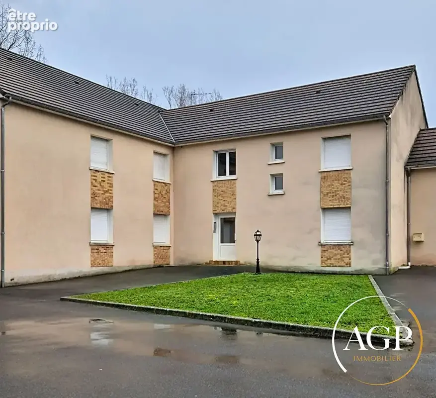 Appartement à CHALETTE-SUR-LOING