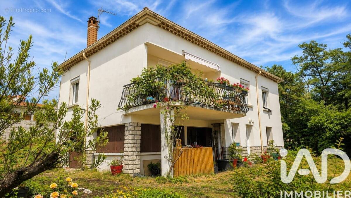 Photo 1 - Maison à BESSEGES