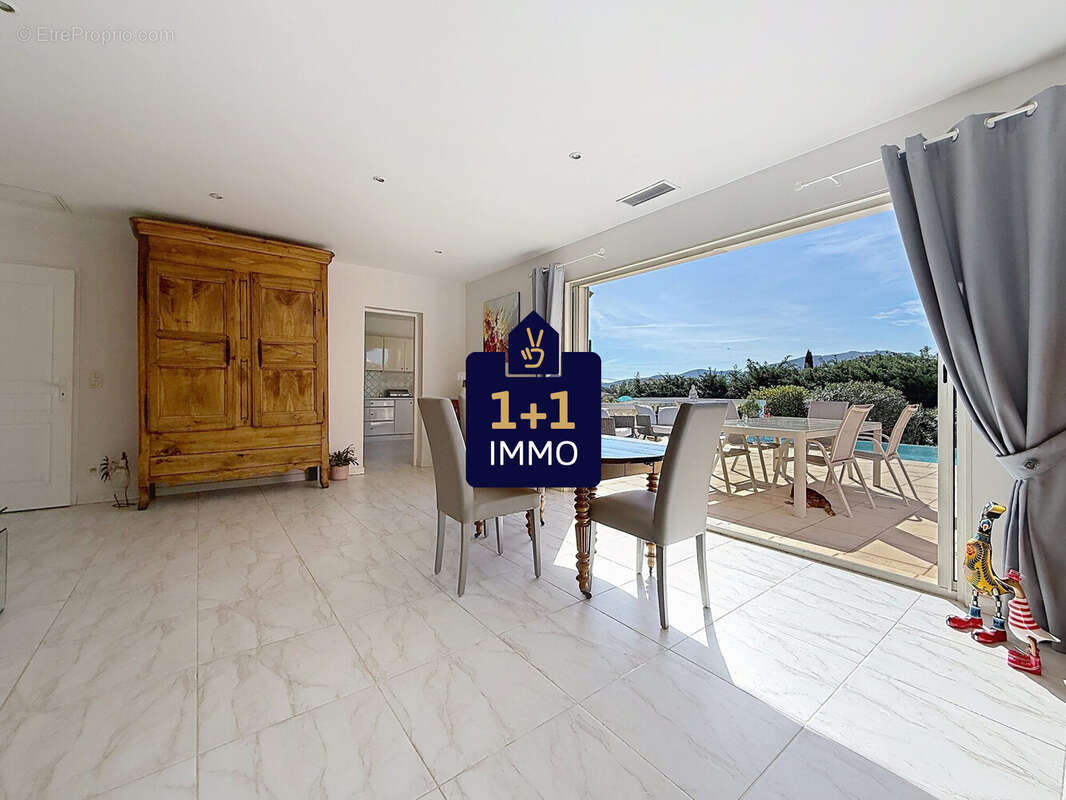 Maison à ROQUEBRUNE-SUR-ARGENS