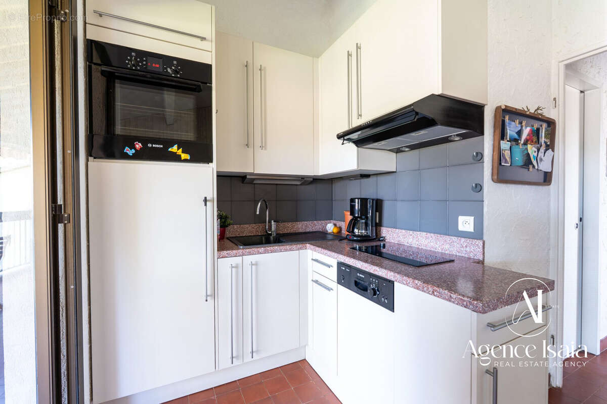 Appartement à LA CROIX-VALMER