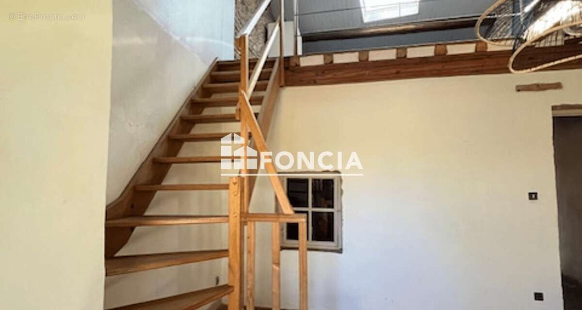 Appartement à COUZON-AU-MONT-D'OR