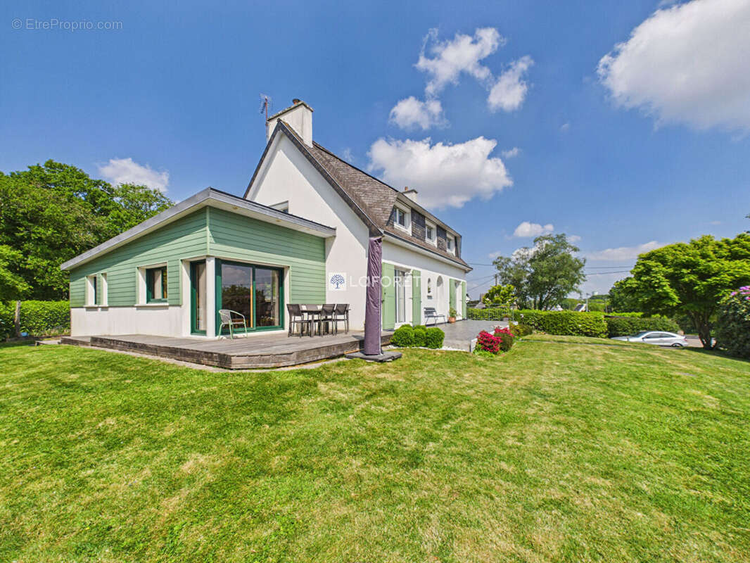Maison à SAINT-YVI
