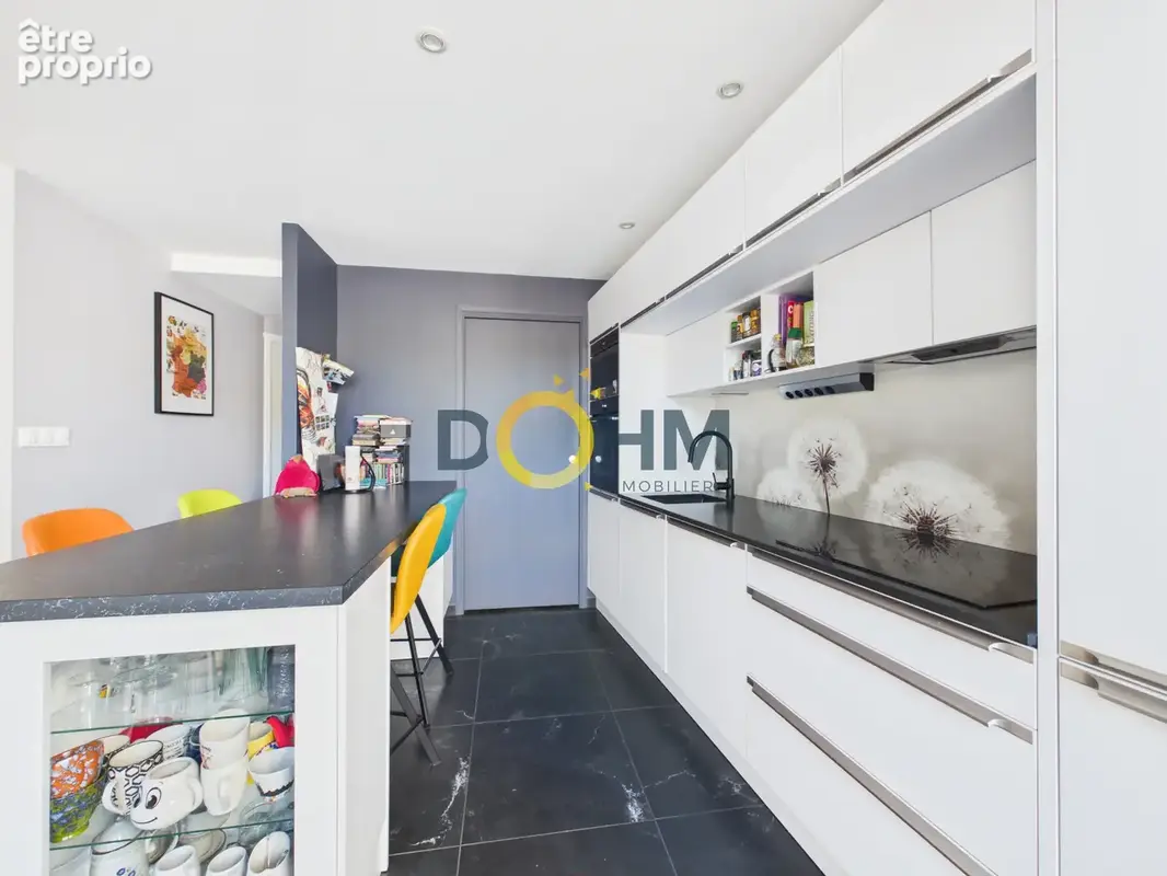 Centre-ville d'Yssingeaux - Duplex de 80,62 m2 avec terrasse, cave et place de stationnement. - photo 8