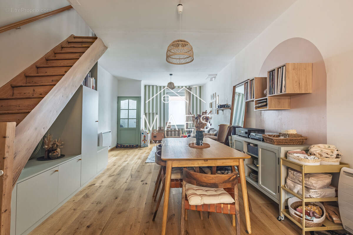 Maison à WAMBRECHIES