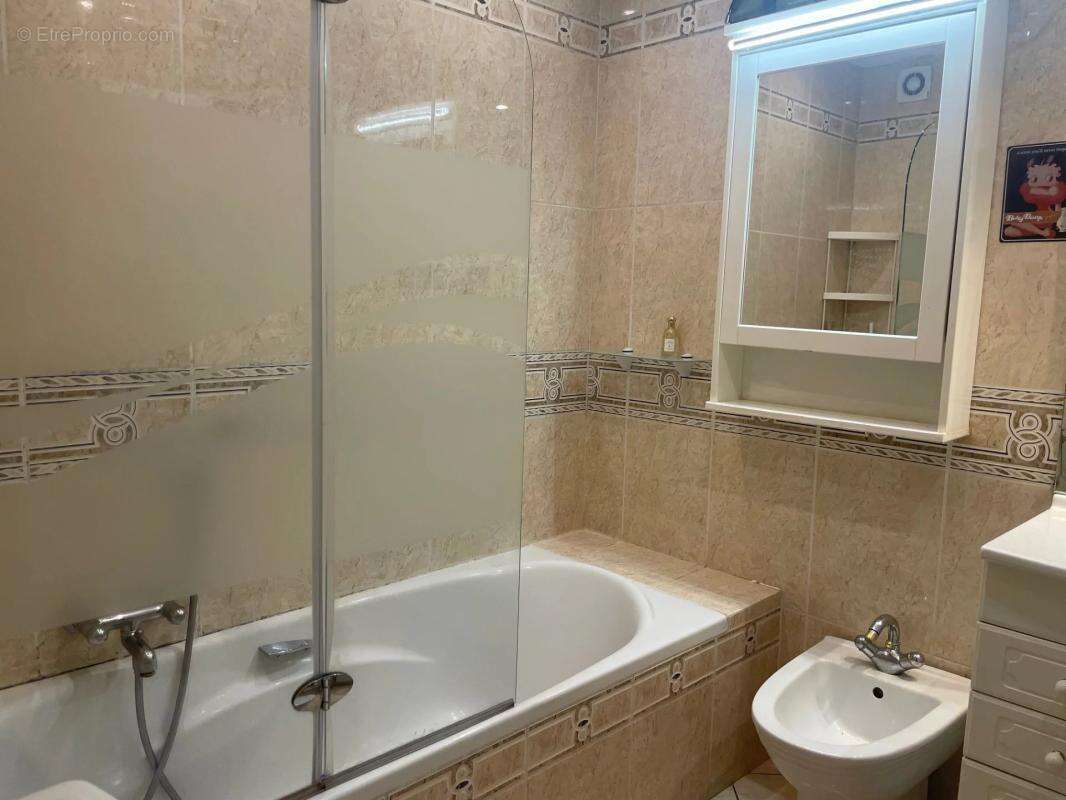 Appartement à LE CANNET