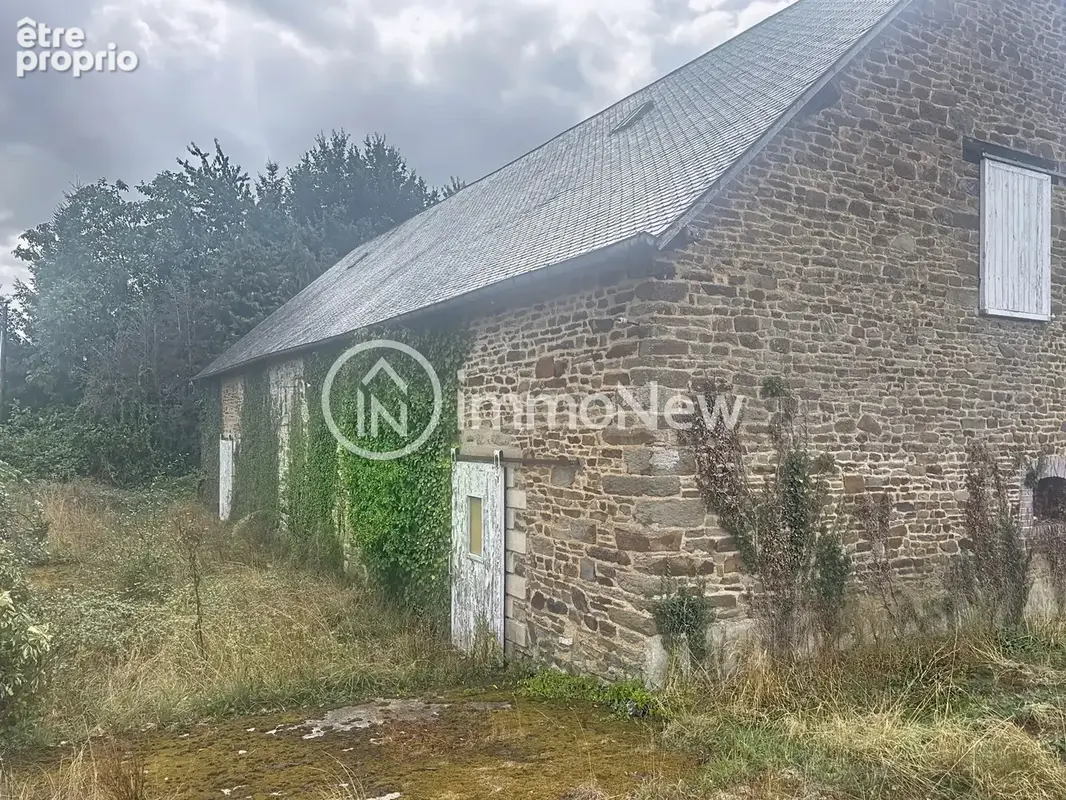 Maison datee de 1677  de 130 m2 avec batiments 300 m2 et four a pain sur terrain 3380 m2 environ - photo 7