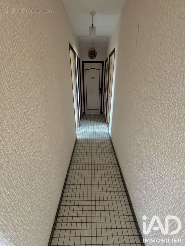Maison 81 m² à Marigny-Le-Chatel  - photo 8