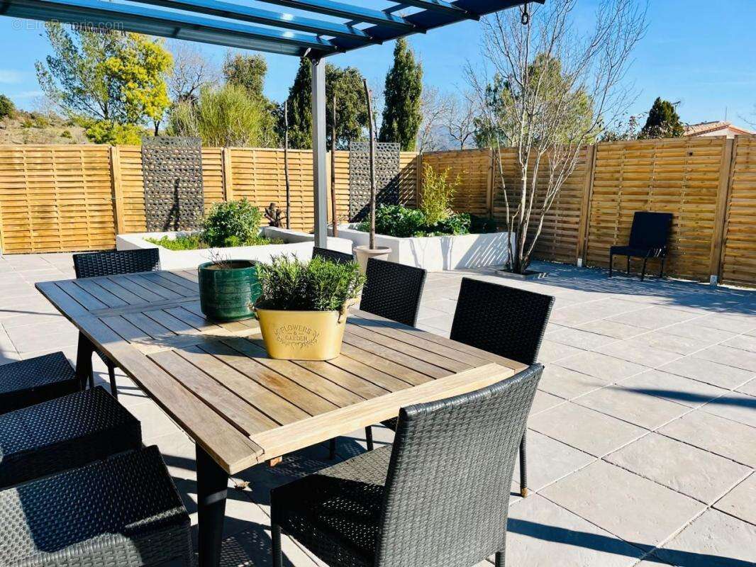 URGENT! Villa 9/10 pièces de 250m² sur terrain de 1250m² avec piscine à vendre / Céret 66400-66490 Vivès _ Saint-Jean-Pla-de-Cor - photo 28