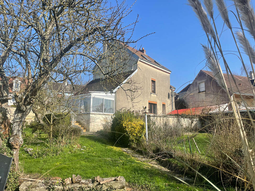 Maison à MONTMIRAIL