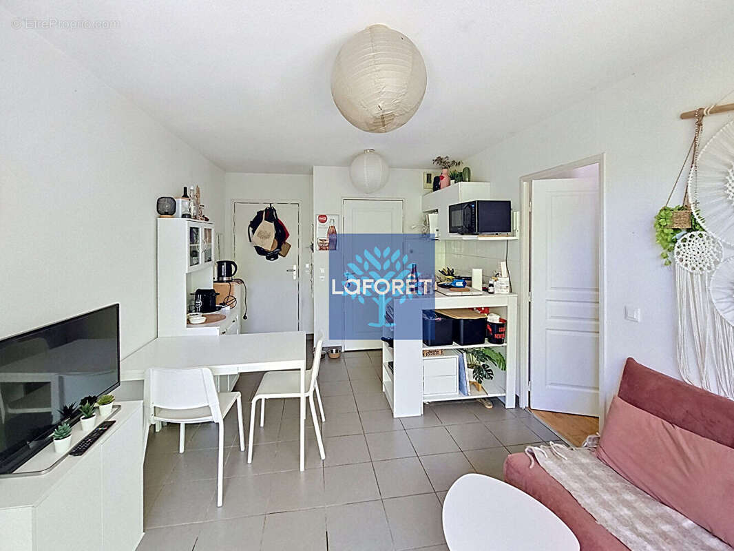 Appartement à SAINT-GENIS-LAVAL