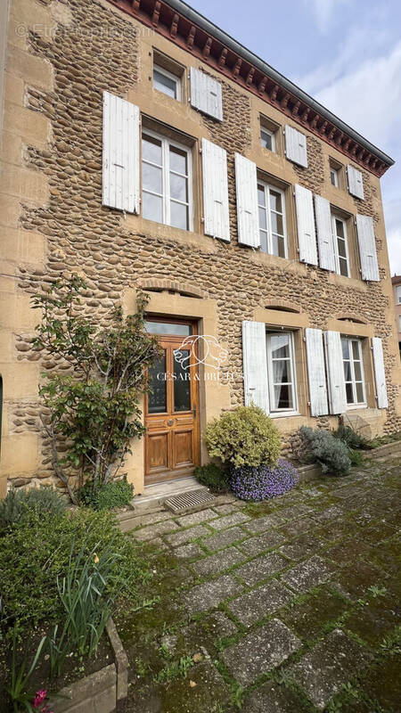 Maison à CHATEAUNEUF-DE-GALAURE
