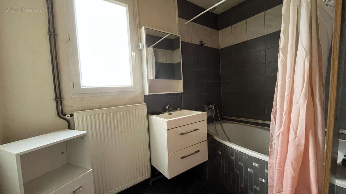 Maison à DRACY-SAINT-LOUP