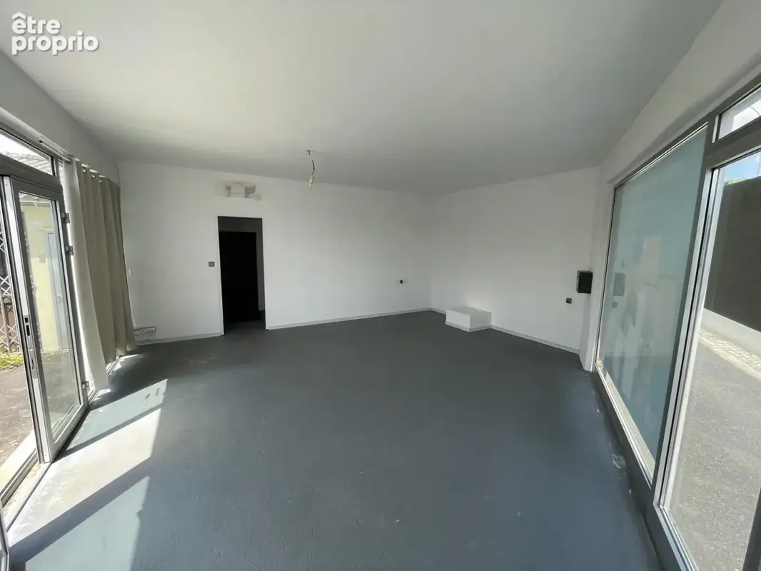 Commerce 120 m² à vendre à Chateauroux (36000) - photo 2