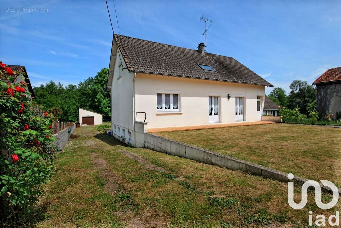 Photo 2 - Maison à BLENEAU