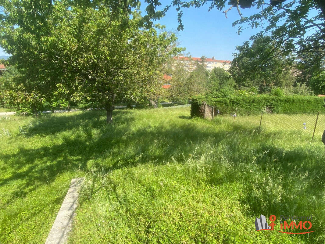 Terrain à MONISTROL-SUR-LOIRE