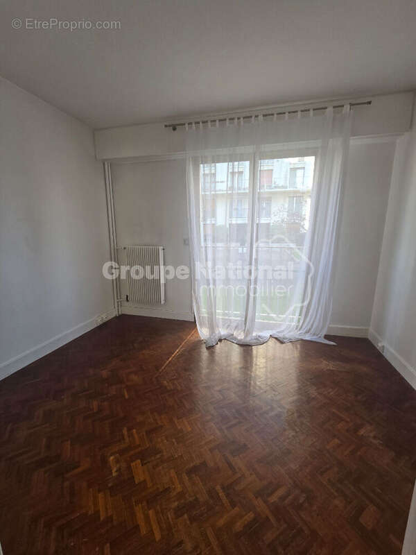 Appartement à VERSAILLES