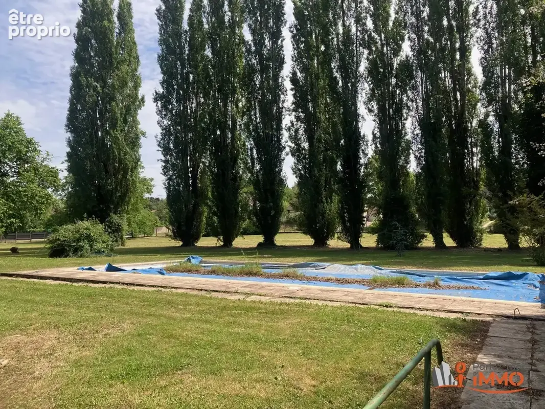 Belle longère aux abords de Sancerre, parc 13000m2 avec piscine - photo 23