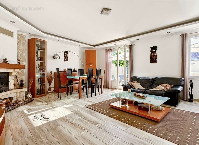 Maison à BUSSY-SAINT-GEORGES