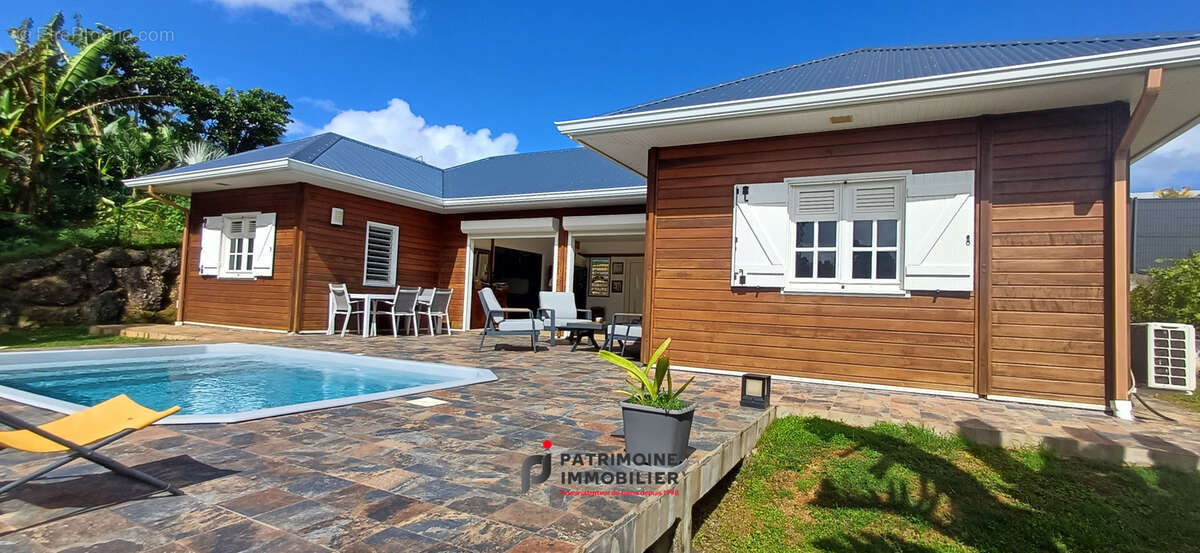 Maison t4 de 95 m2 sur terrain de 1000 m2 avec piscine et vue degagée sur petit bourg - photo 24