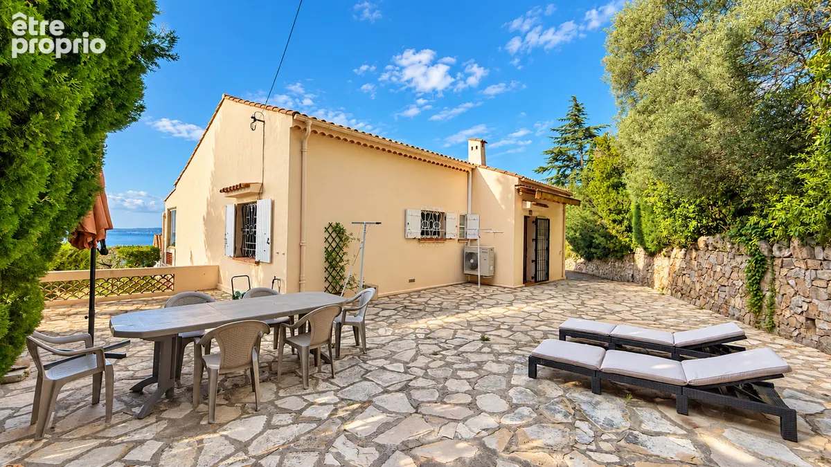 Les issambres villa vue mer fort potentiel a pied du centre et plages - photo 11