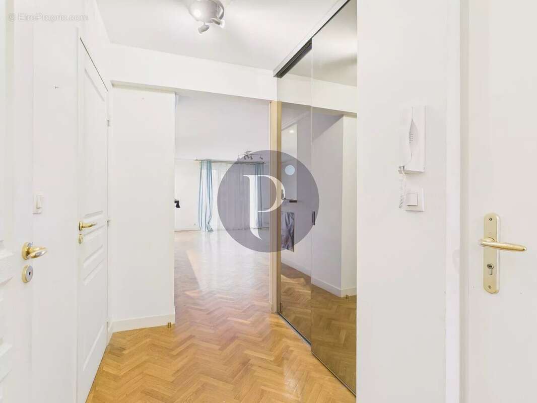 Appartement à LE PLESSIS-ROBINSON