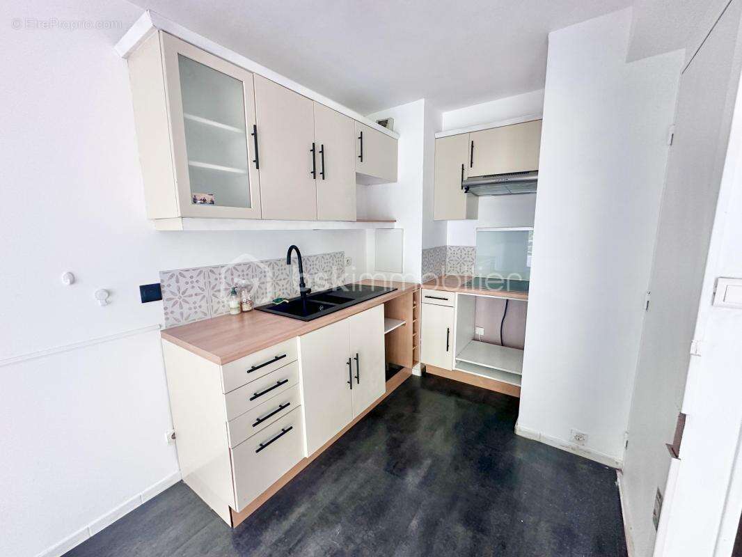 Appartement à SAVIGNY-LE-TEMPLE