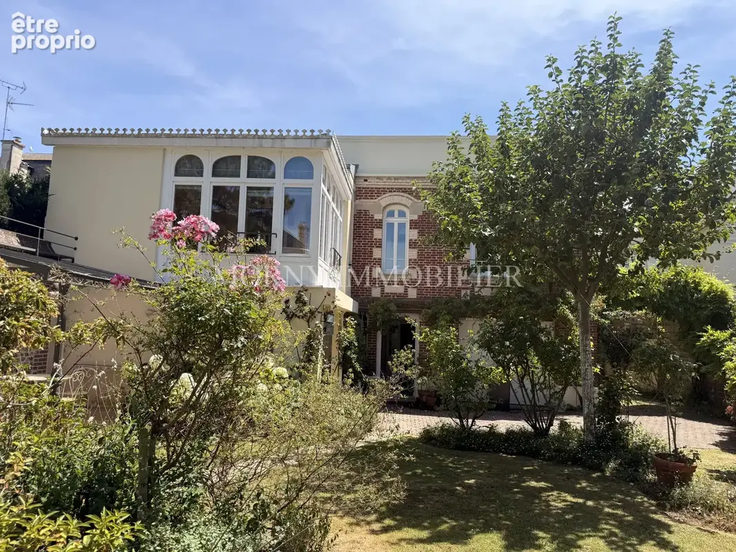 À vendre - villa d'exception vue sur l'hippodrome - photo 13